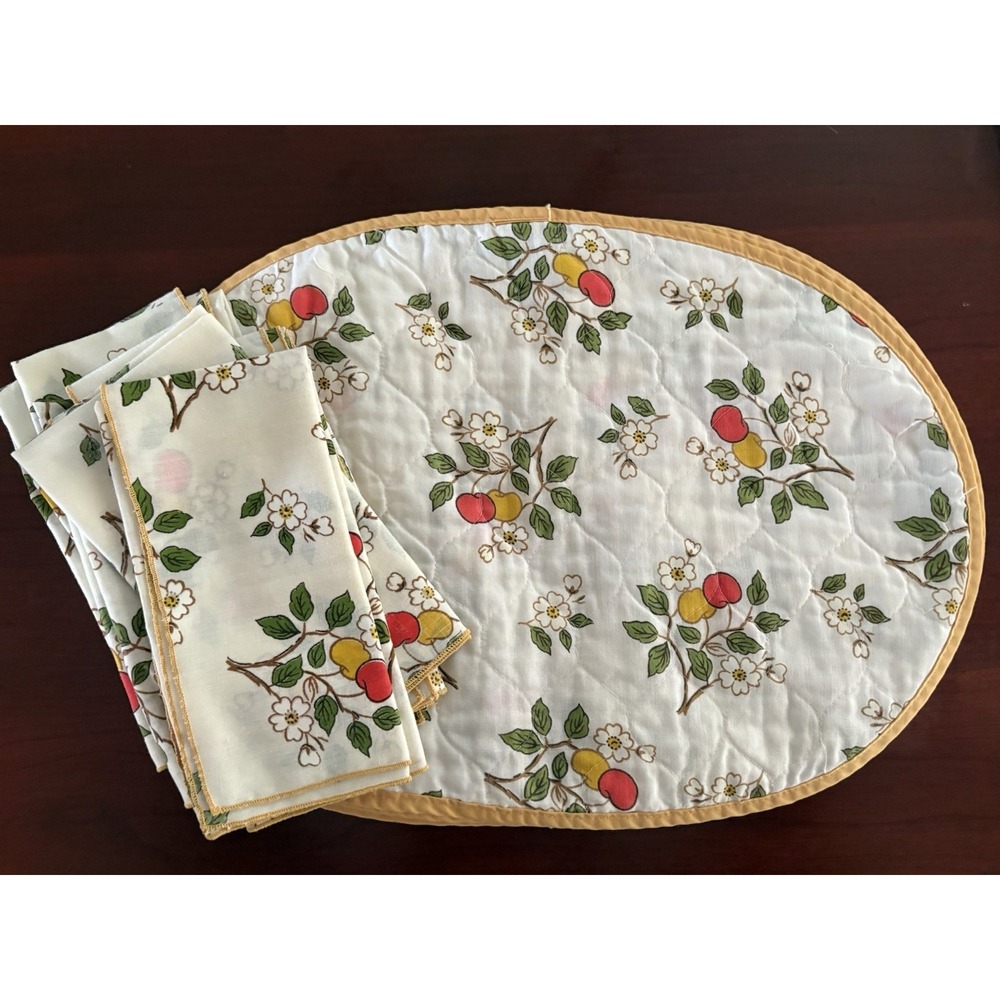 Vintage Quilted Placemat & Napkin Set Cherry Tree Pattern 4 Placemats 6 Napkins